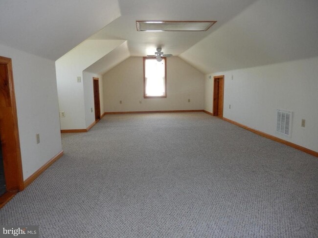 Building Photo - 16226 Little Ferry Rd