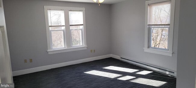 Building Photo - 15 B Terrace Ave