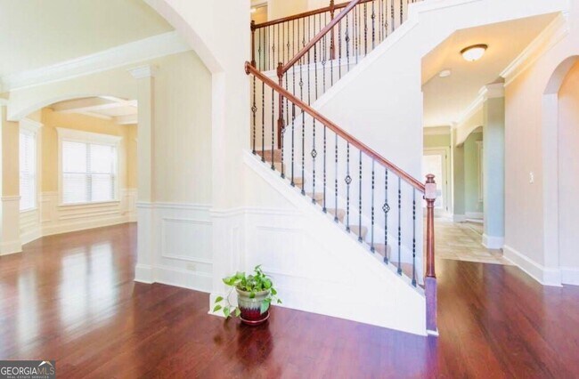 Building Photo - 75 Village Park Dr