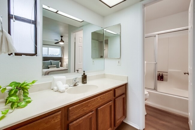 Building Photo - 807 Capistrano Pl