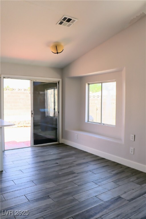 Building Photo - 3861 Bach Way