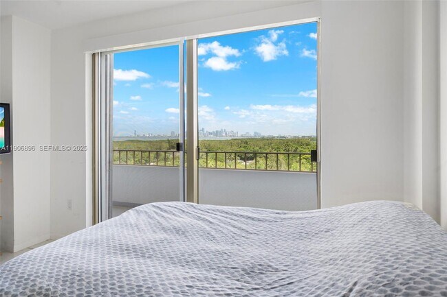 Building Photo - 155 Ocean Ln Dr