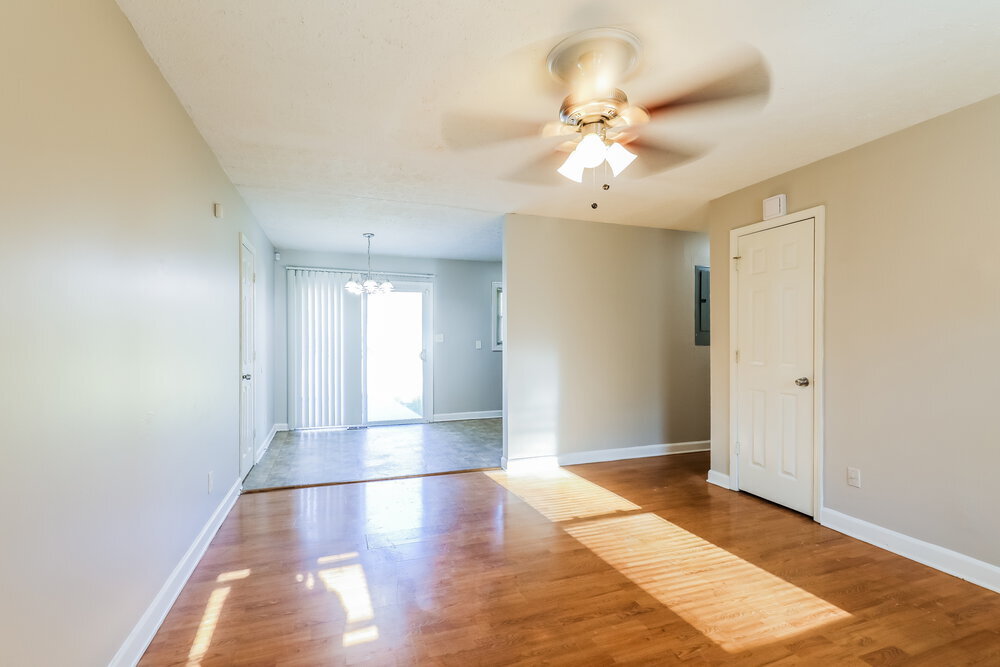 Building Photo - 6641 Wealthy Ct