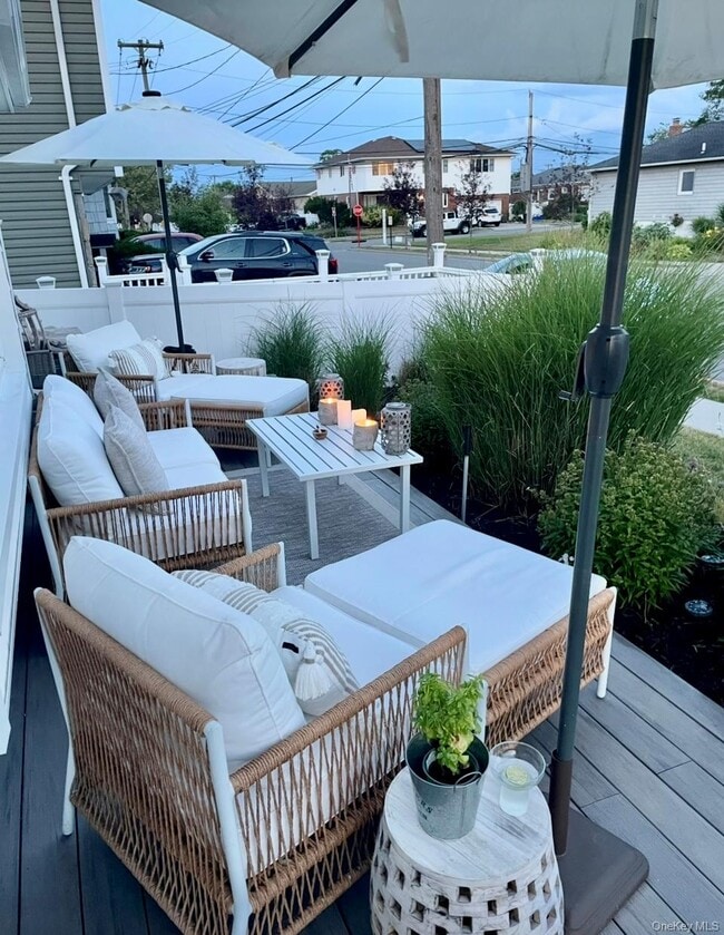 Building Photo - 2174 Bay Blvd