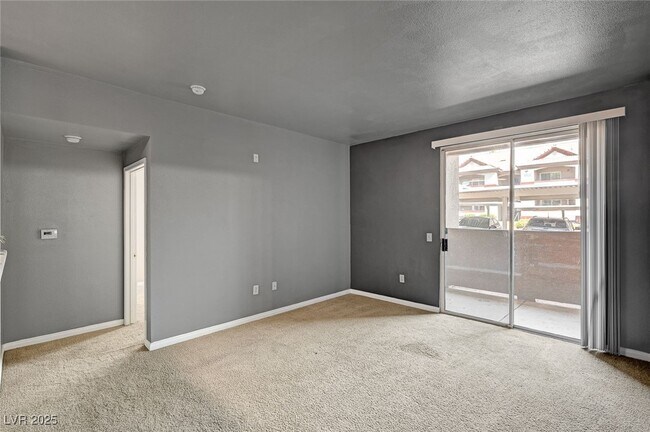Building Photo - 231 W Horizon Ridge Pkwy