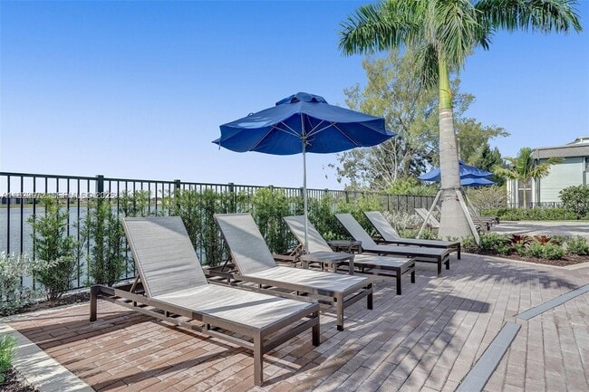 Building Photo - 268 NE 210th Way