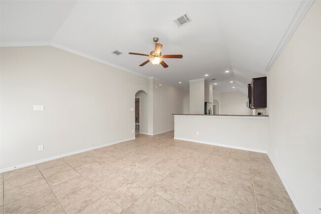 Building Photo - 6818 Rambling Manor Ct