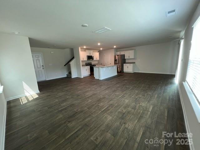 Building Photo - 2118 Allium Dr