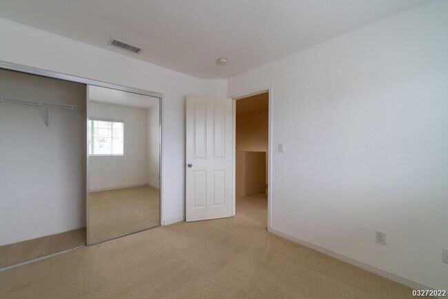 Building Photo - CENTRAL AC 3BR 2.5BA WITH 2-Car Garage & Newer Appliances @ SPINNAKER, Ewa Beach!