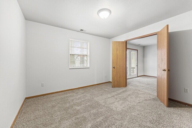 Building Photo - 2102 Stirrup Ln