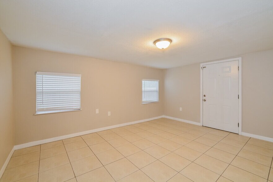 Building Photo - 432 Jeffers St
