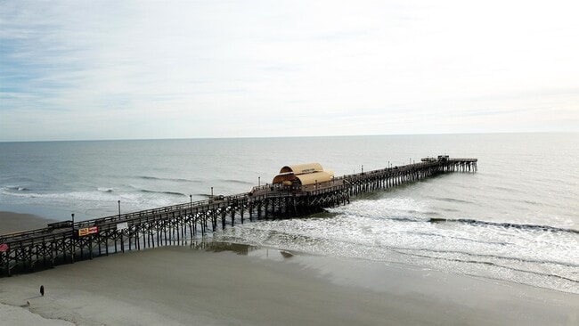 Building Photo - 9660 Shore Dr