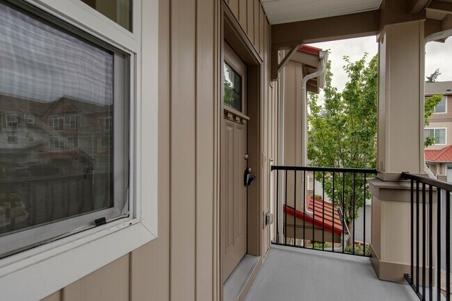 Building Photo - Timberland Falls Condo - 2bd, 2ba, 1011 sq...
