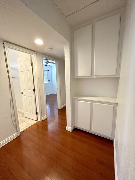 Building Photo - 1039 Mount Olive Dr