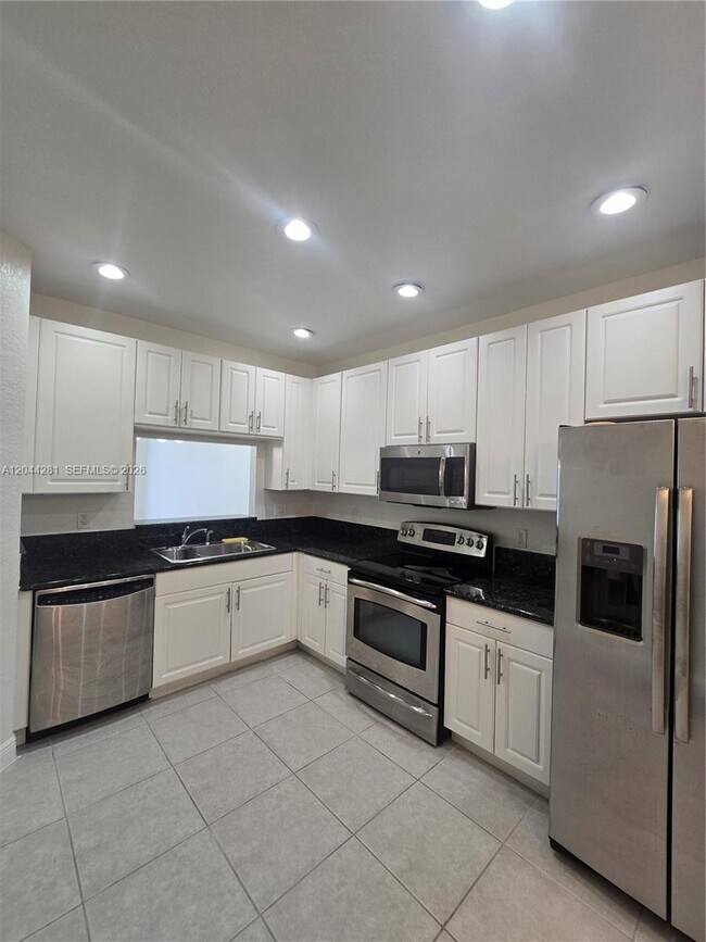 Building Photo - 9738 Darlington Pl