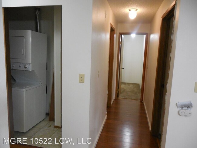 Building Photo - 10522 Lake City Way NE