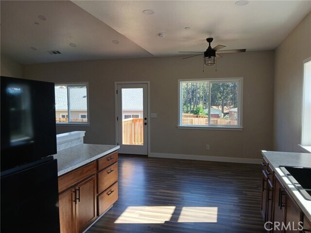 Building Photo - 14014 Creston Rd