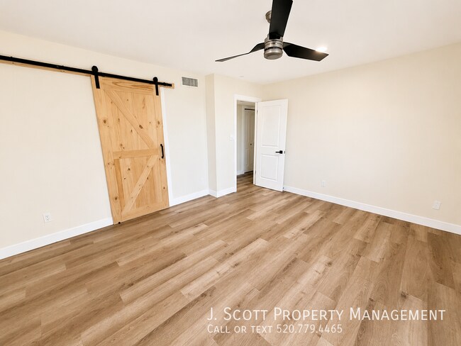 Building Photo - 3459 W Evans Dr
