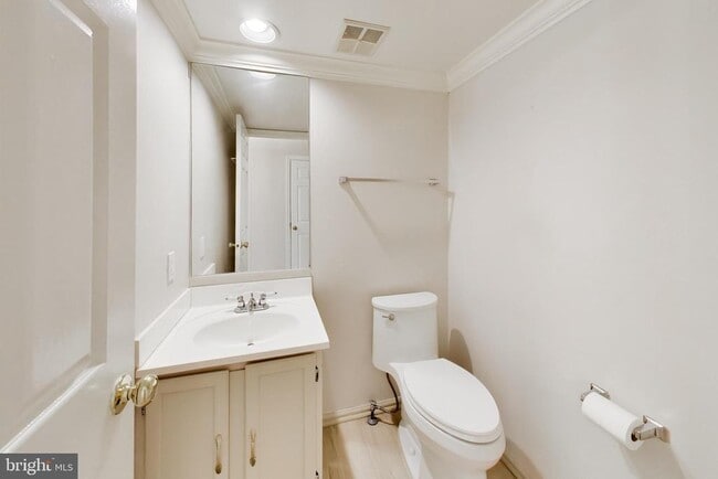 Building Photo - 14672 Brougham Way