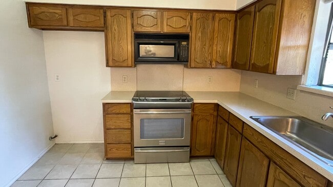 Building Photo - Nice Home in Keller close toaward winning Keller High