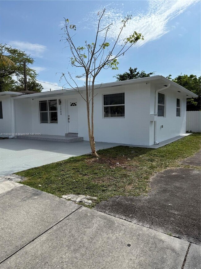 Building Photo - 301 NW 34th St