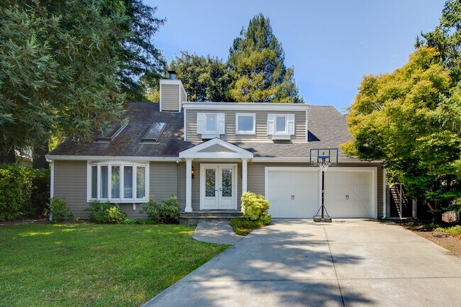 Primary Photo - 15 Niven Way