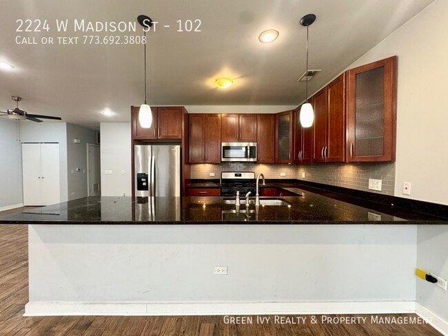 Building Photo - 2224 W Madison St