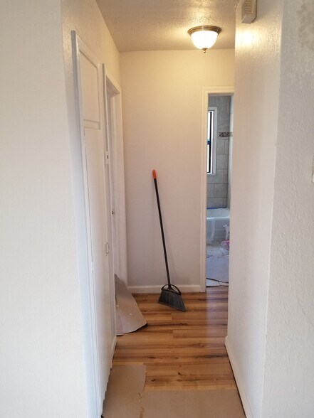 Building Photo - 1439 N Olympia Ave