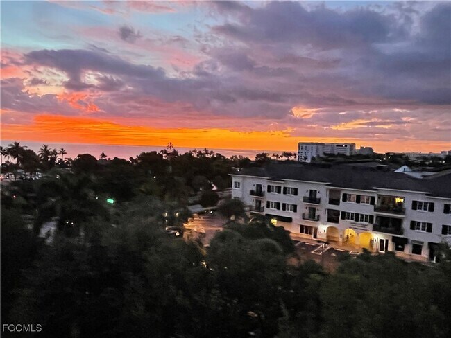 Building Photo - 1300 Gulf Shore Blvd N