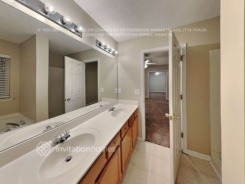 Building Photo - 6718 Brookfield Way