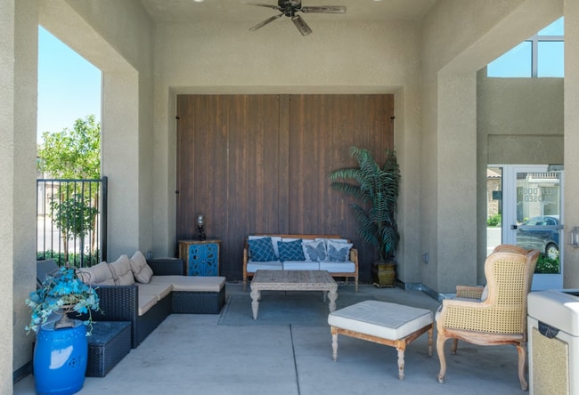 Building Photo - $2,195 Belmont & Armstrong, Gated Community - N Cattail Ct, Fresno / Solar!