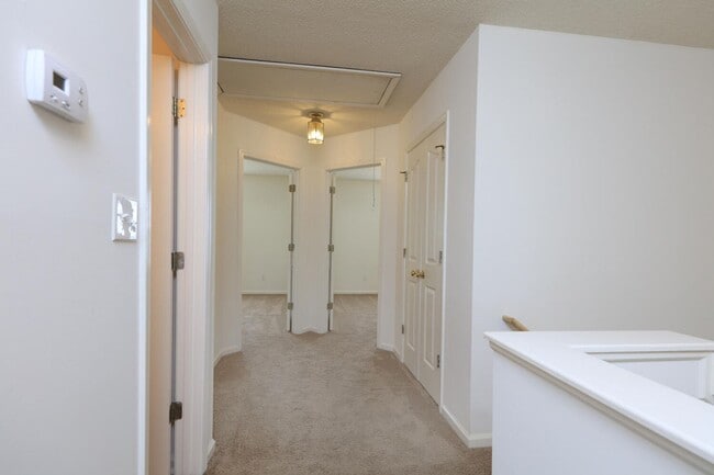 Building Photo - 163 Springwood Ln