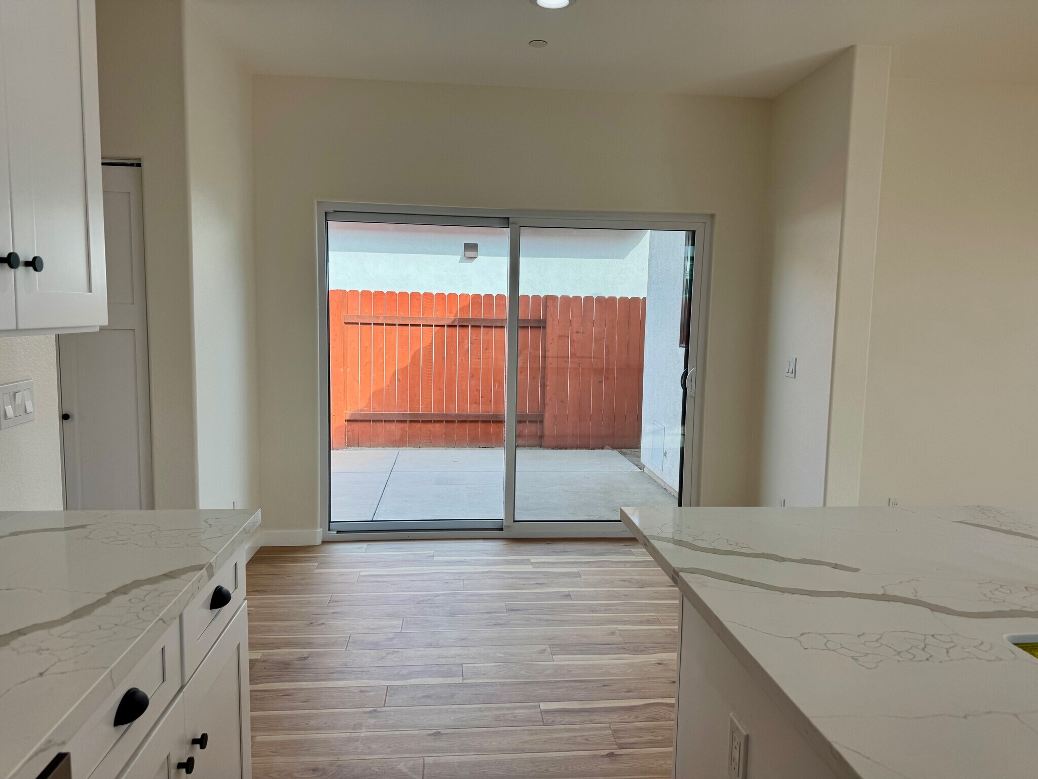 Building Photo - 1101 W 2nd St