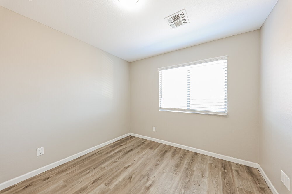 Building Photo - 15911 W Tasha Dr