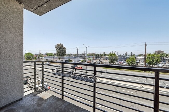 Building Photo - GBlvd