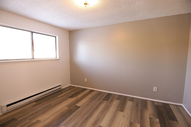 Building Photo - Malstrom 713