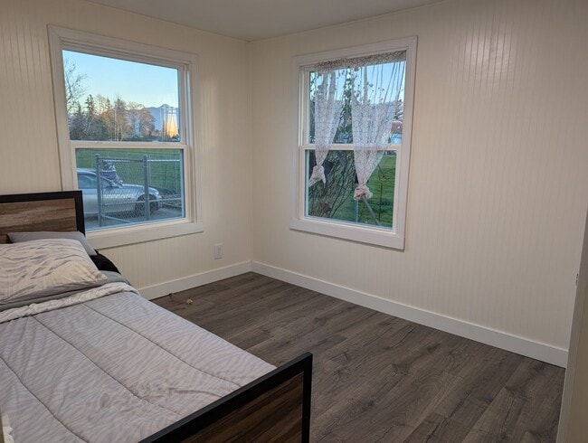 Building Photo - 509 N Township St