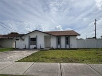 Building Photo - 17995 SW 105th Ave