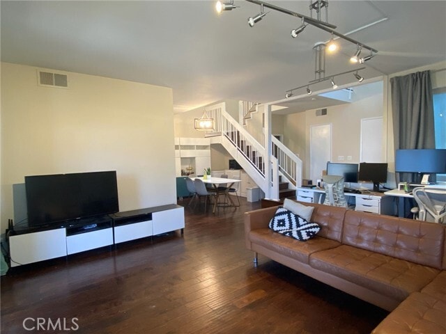 Building Photo - 2408 N North Creek Ln