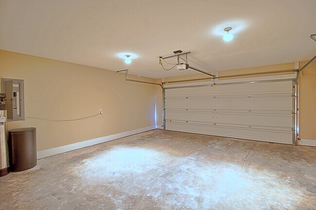 Building Photo - 381 Mancy Garrason Loop