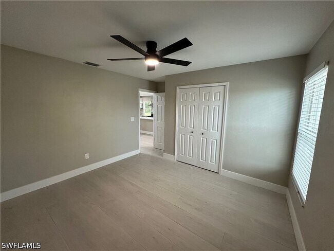 Building Photo - 9155 Seville Rd