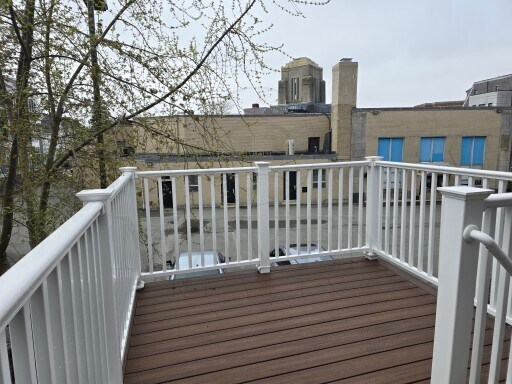 Building Photo - 58 Hawthorne St