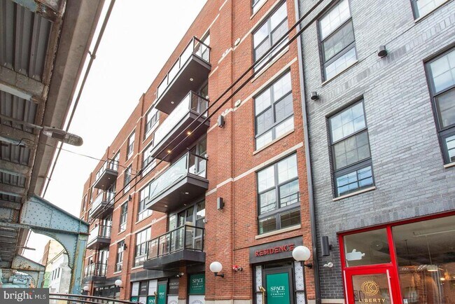 Building Photo - 1232 N Front St