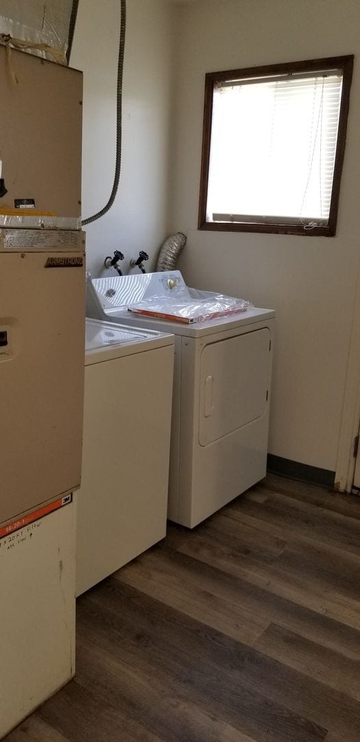 Building Photo - 1/2 OFF NOVEMBER RENT