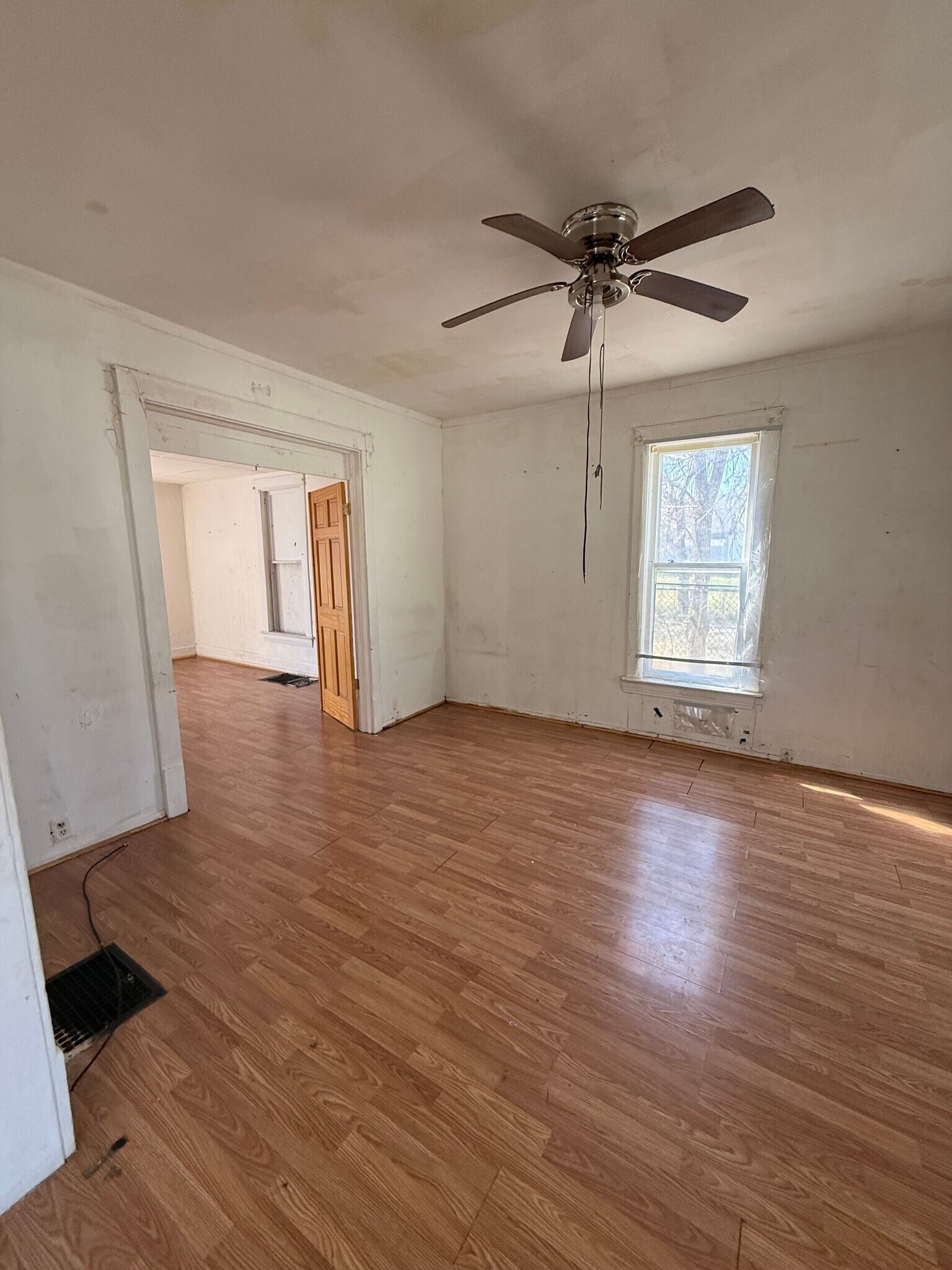 Building Photo - 767 E Whitmer St