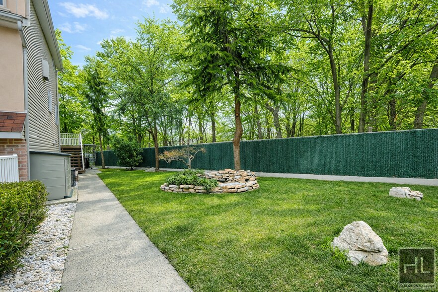 Building Photo - ORBIT LANE