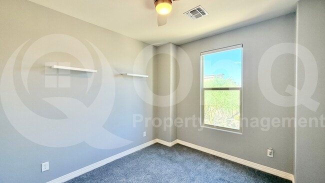 Building Photo - 7423 E Paraiso Dr
