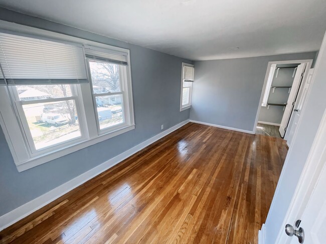 Building Photo - 5817 Highland Ave