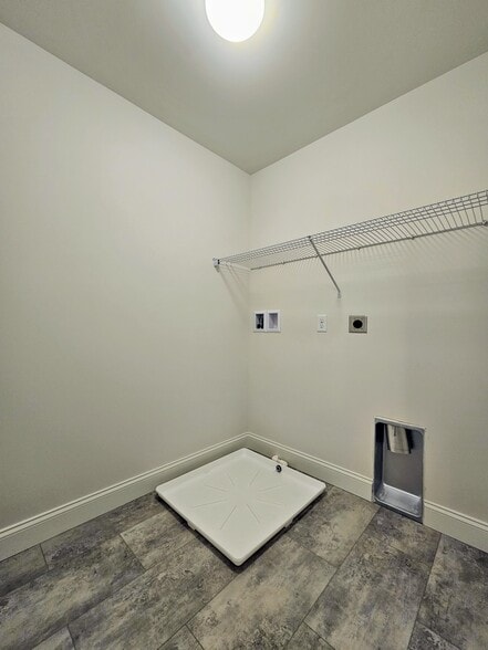 Building Photo - 121 Magnolia Dr