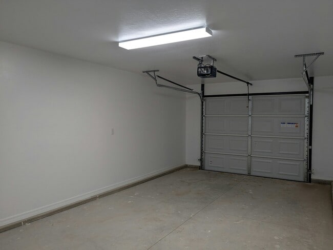 Building Photo - 1119 Caprock St